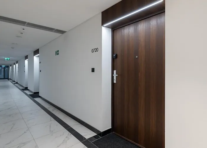 Hanza Tower 738 By Bookinghost Apartamento *